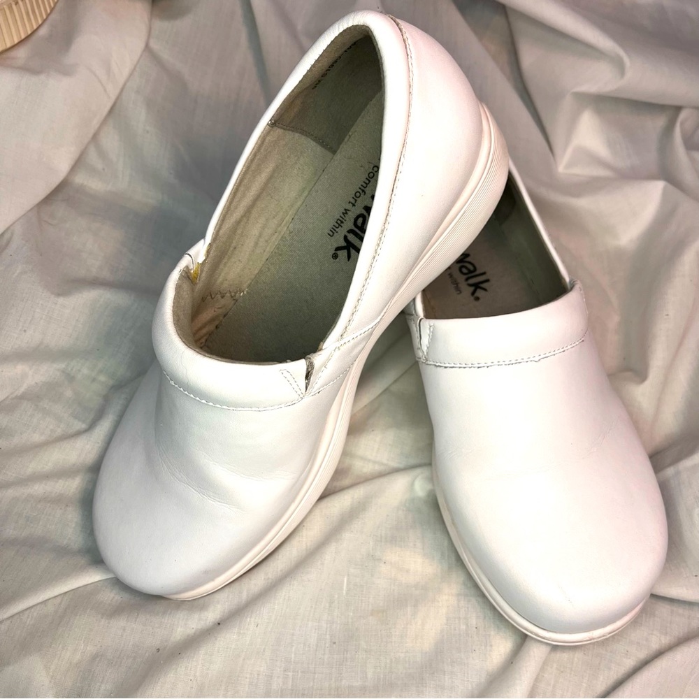 Softwalk Woman’s Meredith Sport White Clog